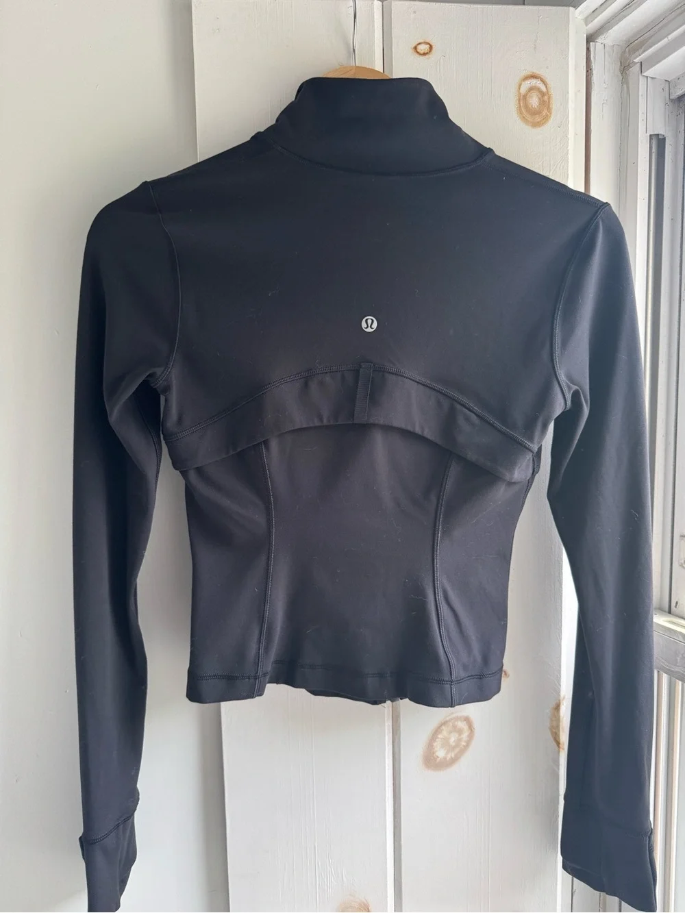 Lululemon Nulu define jacket cropped size 4 like new